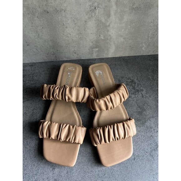 SODA Scrunch Square Toe Womens Nude Block Heel Sandals Size 7.5 - Picture 4 of 12